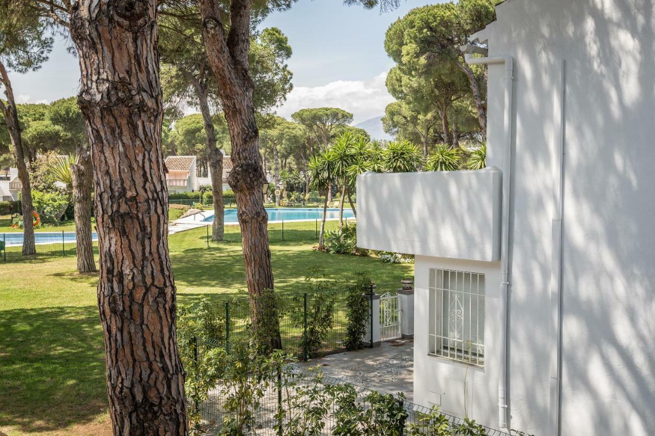 Beachside Cosy Apartment With Pool Эстепона Экстерьер фото