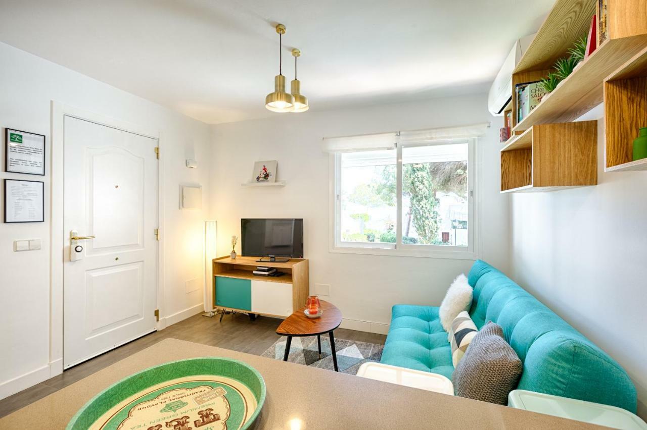 Beachside Cosy Apartment With Pool Эстепона Экстерьер фото